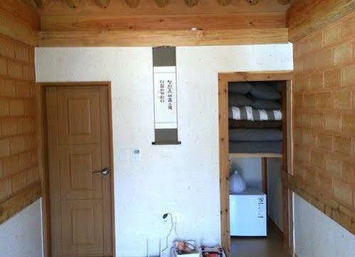 Happy Village Syeobul Guesthouse 慶州市 エクステリア 写真